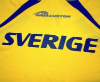 GAIA Collection `Sverige´ - Women's Tech Shirt, golden